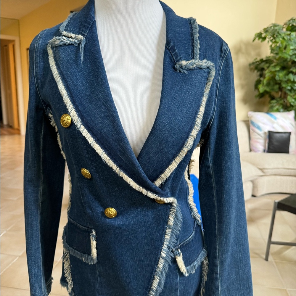 L’Agnce denim blazer with frayed seams, double breasted with inner button.